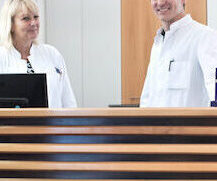 Dr. Hella Neuhold und Dr. Simon Rau